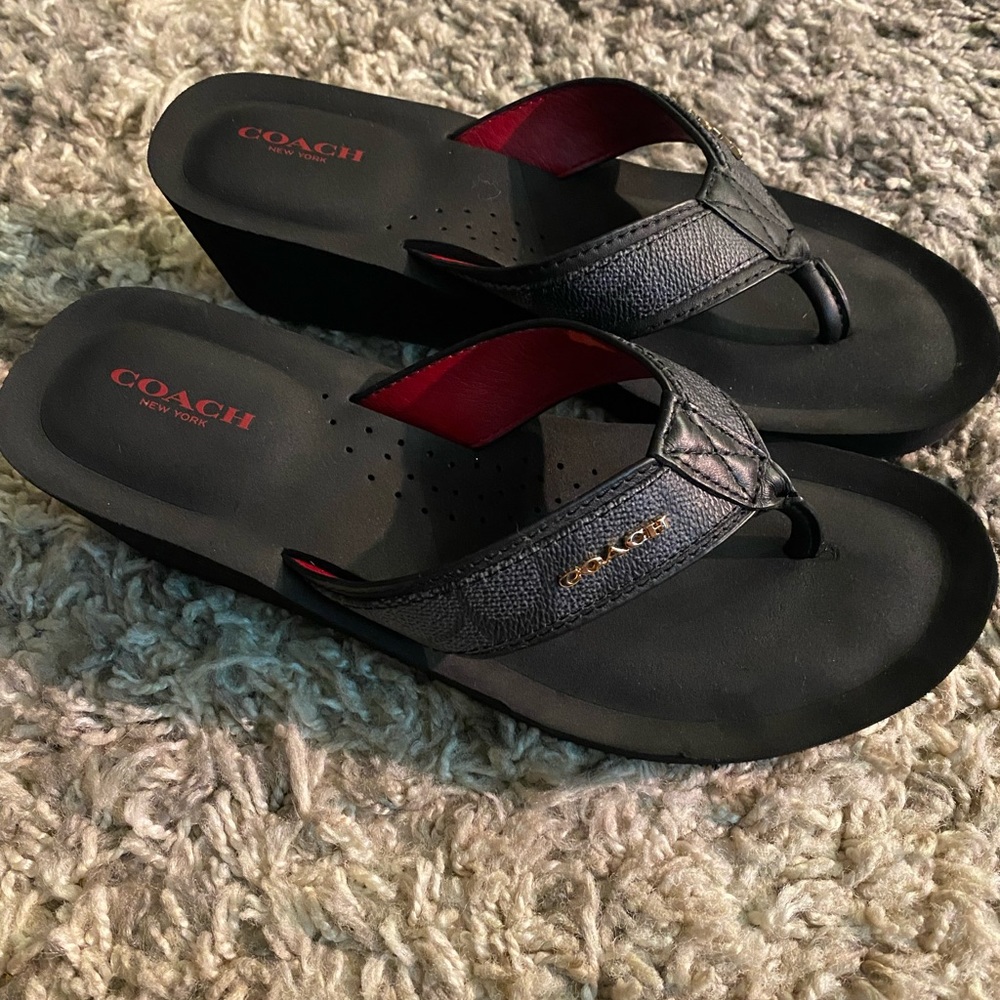COACH Jolene #A7821 Wm's Black Platform Wedge Thong  Flip Flop Sandals Sz 8.5B
